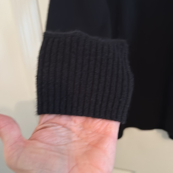 Antonio Melani Size L Classic Black Cashmere Sweater - Picture 4 of 8